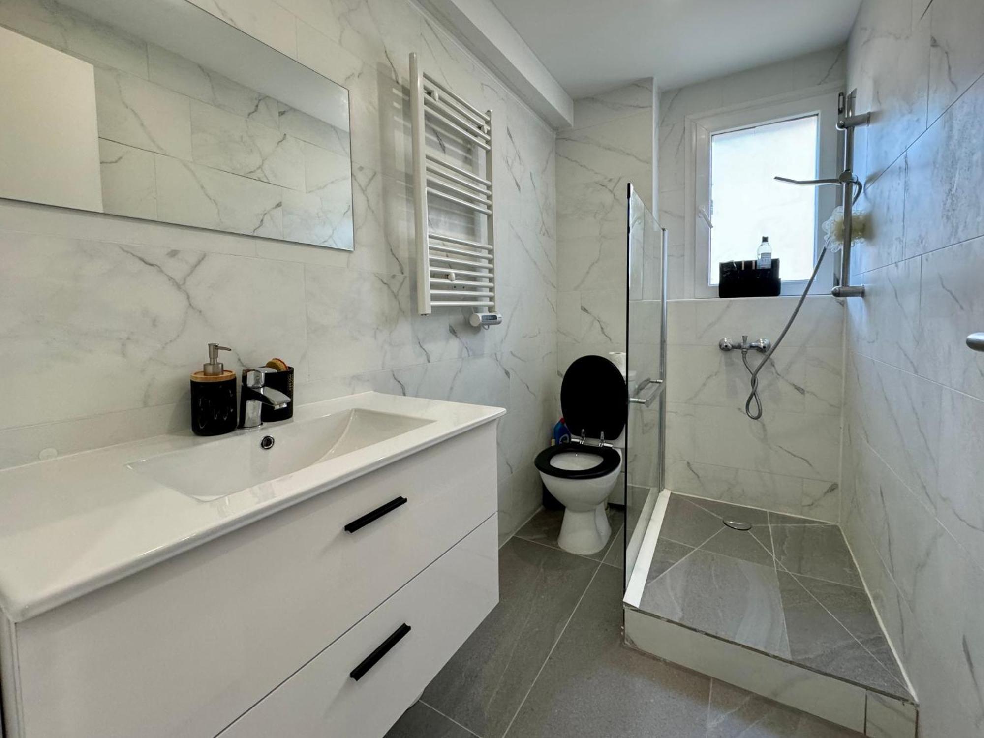De 30m2 - A 5min Du Centre Apartment *